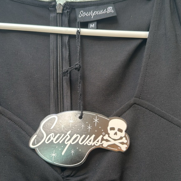 BNWT Sourpuss Sweetheart 50s pencil dress bottom ruffle sz medium black - Picture 10 of 10